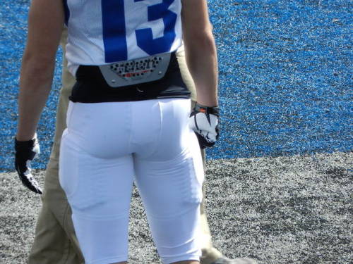 putthepadson: #football #putthepadson #jockstrap #futbolAmericano #bulge #sportsbulge #pads #footbal