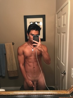 celebrasian:  bellobaits:  Marshall   https://drive.google.com/open?id=0B8Kj5pLabCM7N2ttZlF1Uk45Qjg  I want him to cum all over me