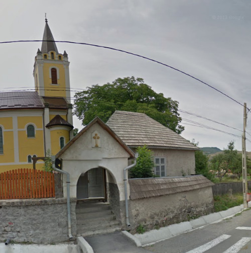 cool lil town i got dropped in on geoguessr ^______^  called Corund, Romania