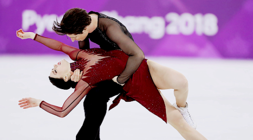 olympicsdaily:tessa virtue and scott moir win gold in ice dancing at 2018 winter olympic games