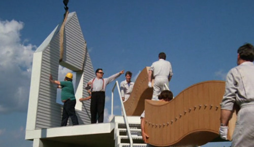 salesonfilm:architectureandfilm:Beetlejuice / Tim Burton / 1988production design by bo welch