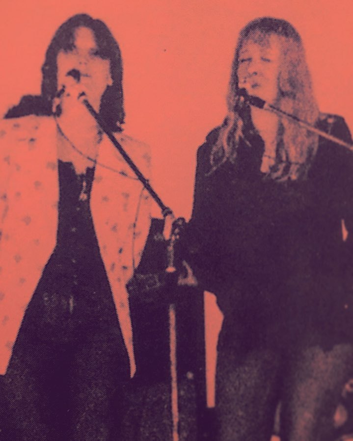 Sandy Denny - Eltham Well Open Theatre, London, England, May 8, 1972
If there were justice in this world, there would be at least three albums full of Linda Thompson / Sandy Denny duets (under the Crazy Ladies moniker, perhaps?). But no! There are...