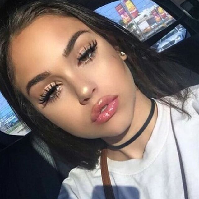 Nora (10 Photo)