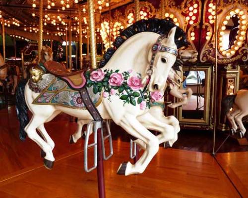 faeryhearts: Beautiful Carousel Horse.