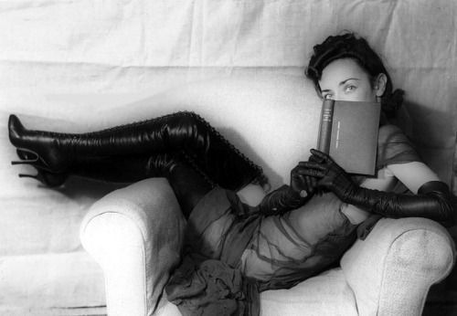 http://bondageoldies.tumblr.com/post/52676799244