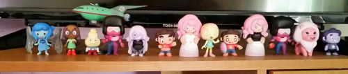 OK, so now that I’ve opened all of them, this is what I got! All 12 figures in the case were unique, there were not duplicates within the case itself, which was nice. I already had some I purchased elsewhere, and so I got some duplicates, but only a