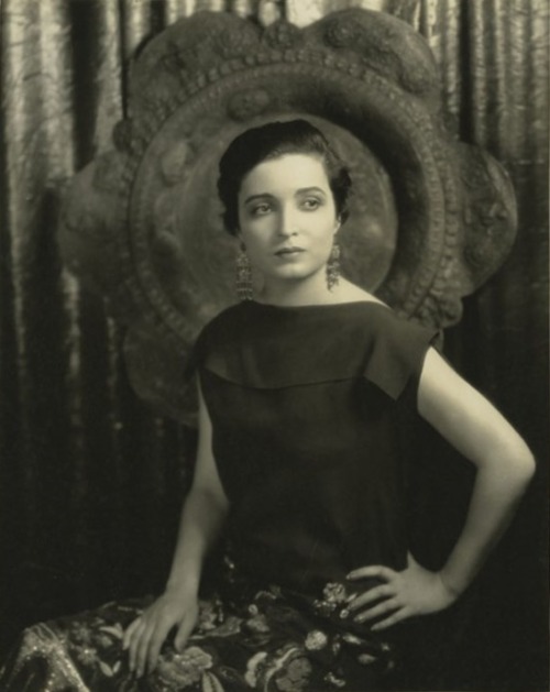 saisonciel:Alice Joyce, c. 1926