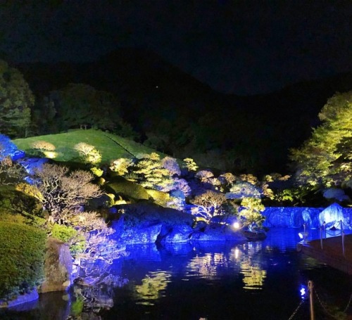 ＼おにわさん更新情報／ ‪[ 佐賀県武雄市 ] 慧洲園 Keishuen Garden, Takeo, Saga の写真・記事を更新しました。 ・・・・・・・・ #陽光美術館 に併設された日本庭園で、