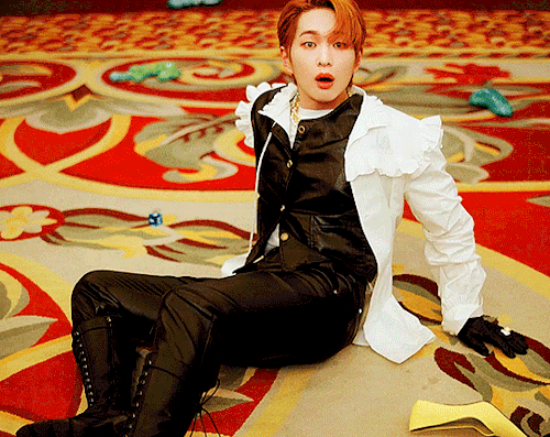 ONEW DICE MV