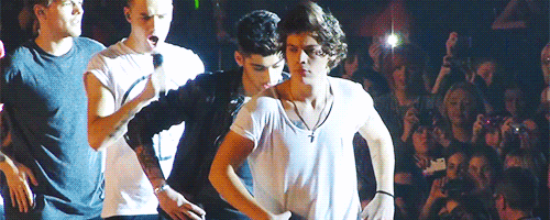 mycheshireboy69:  One Direction   Dance 