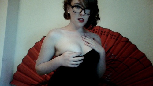 XXX ms-knight:  Check out my cam shows on MFC photo