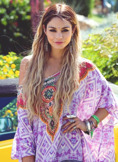 justhannax:  @itsathzirisaenz mira, Vanessa hippie 😱