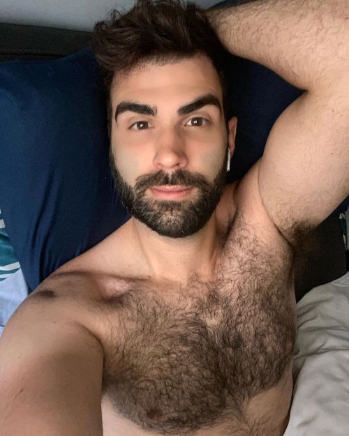 https://64.media.tumblr.com/1e87ee958e525d79d73d3e7843d7bade/d00d7b8d4902c069-8f/s500x750/9cda2961c3941fb31568d4c9eb60cc82771378fe.jpg