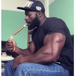 bodybuilder cigars