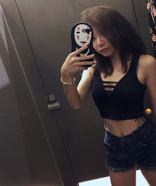 instantstudentstarlight1: Bitch Anyone got her video ??