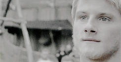 madeinwonderlnd:  Take care of him ragnar; h e’ s  a l l  i  h a v e  l e f t 
