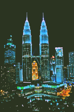 cityneonlights:  Kuala Lumpur