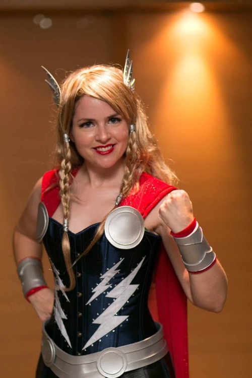 justbetsycostumes:  Tony has his Ironettes, Cap has his USO girls… And Thor has us Lightning Bolts. Featuring:brightcopperpennytabbytylertallythorjustbetsycostumesunstatusingmyquomoonflowerlights Photography by David Skirmont. DragonCon 2013 