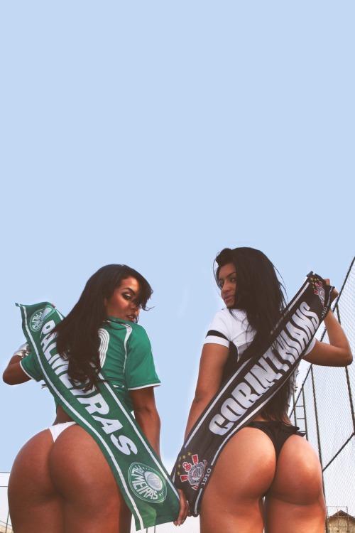 peacepax:  Aline and Camila