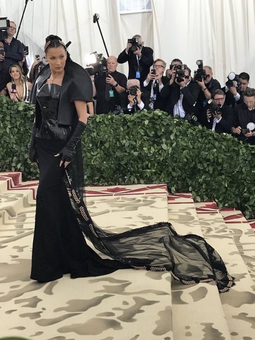 amen69fashion:thebigsue:Bella Hadid at the 2018 Met Galanot to always have to go there and be that o