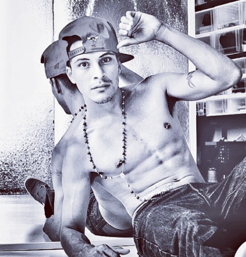 Pornstar and one of my personal favorites Jay Papi aka Joker Vasquez.  For more pics and info follow and check him out at: @jokerpapi   Beto’s Corner           http://betomartinez.tumblr.com/  