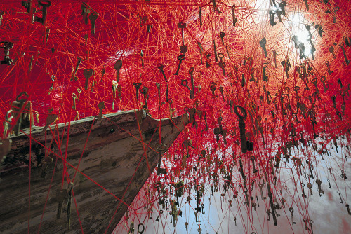 thedesigndome: Magnificent Red Thread Network of Keys Collected All Across the World Japanese instal