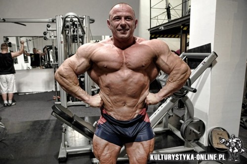 hoteasterneuropeanguys:  Mariusz Strzelinski from PolandBodybuilder