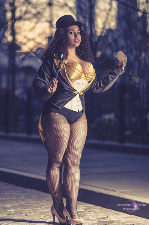 fuckyeahalternativecurves:   DC Comics’ Zatanna Zatara by cosplayer CinVonQuinzel More cosplay at AllThatsEpic& Follow us on Twitter!     Yes