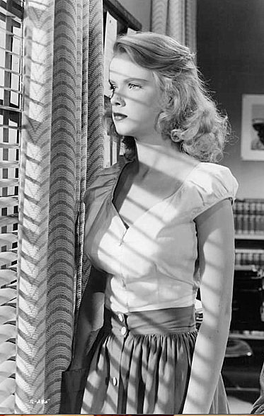 clarabowlover:  Anne Francis - So Young, So Bad (1950)Pic Source: TCMFanatics@Zsavooz (Twitter)