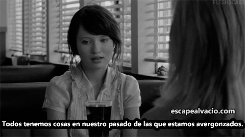 querer quedarse queriendo irse.