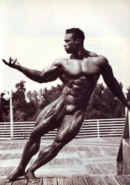 joeysilverado:  Kevin Levrone  Damn I’ve never seen him sans pants, not disappointed in the least.