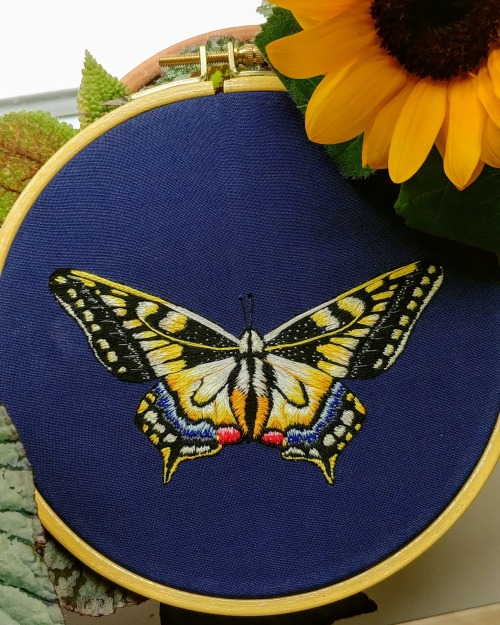 poppystrawberries: My two latest embroideries - Instagram