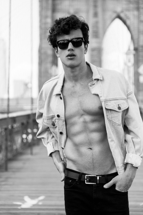 bambam62:  William Moncada by Juan Neira