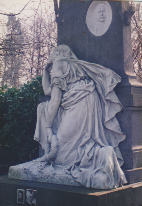 ipsofactostore:  Gent Cemetery, Belgium March,1995. Photos: Terri Kennedy 