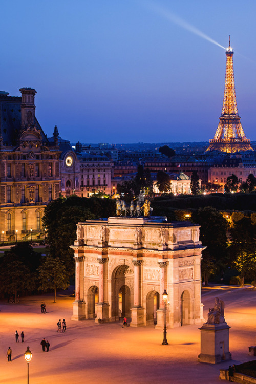 italian-luxury:    Arc de Triomphe du Carrousel & Tour Eiffel | A. G. Photographe 