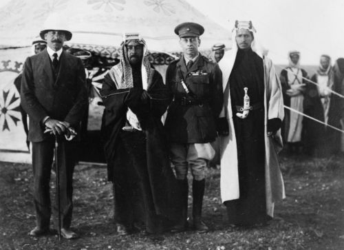 ufonaut:Sherif Ali ibn el Hussein with Emir Abdulla, Motlog el Himrieh and Sir Herbert Samuel in Amm