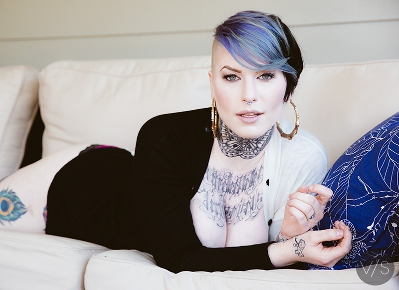 bunnyharlow:  Someone went creepin hard and this popped up again. Someone asked to