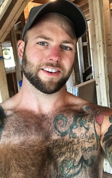 drechs13:mario-so:The foreman with benefits. 👅🤤👅