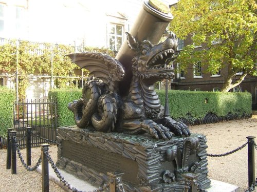 Dragon mortar in front of Horse Guard Palace in London