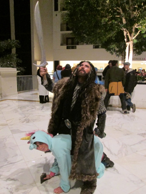 sashaforthewin:  Thorin’s adventures at Katsucon 2015! Descriptions in the captions.