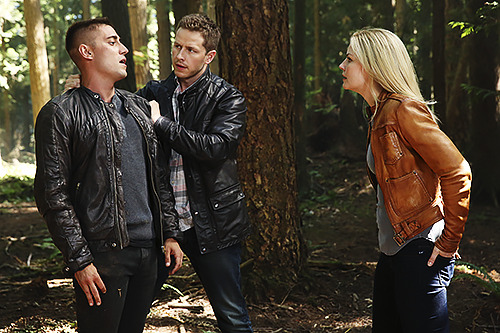 storybrookemirror:Reminder: Once Upon a Time is back with an all new episode (‘Rocky Road’) that air