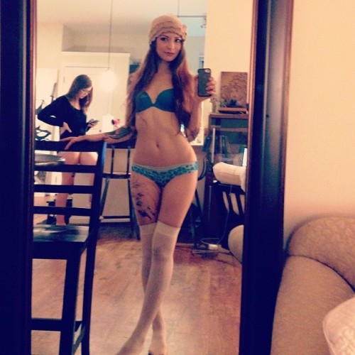 kayleedanger:  Still online, now with my girl Jae Filth @_jae 