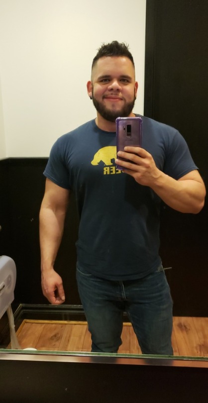sodomymcscurvylegs:  fufudon:  sodomymcscurvylegs:  😄  🔻We Stan   I’m YELLING at the emoji 💀💀💀💀💀