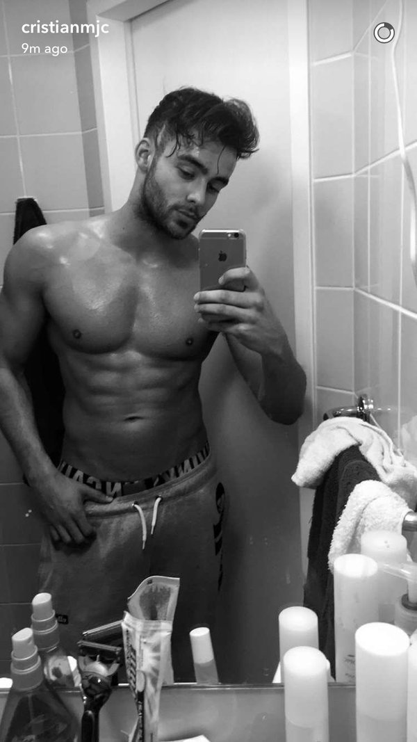 amazingmalenudity:  Cristian MJC 