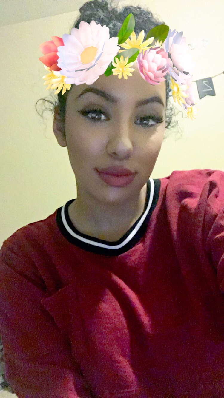 primal-littleprincess:  I’m ungodly cute :// Kik: lil_khaleesi