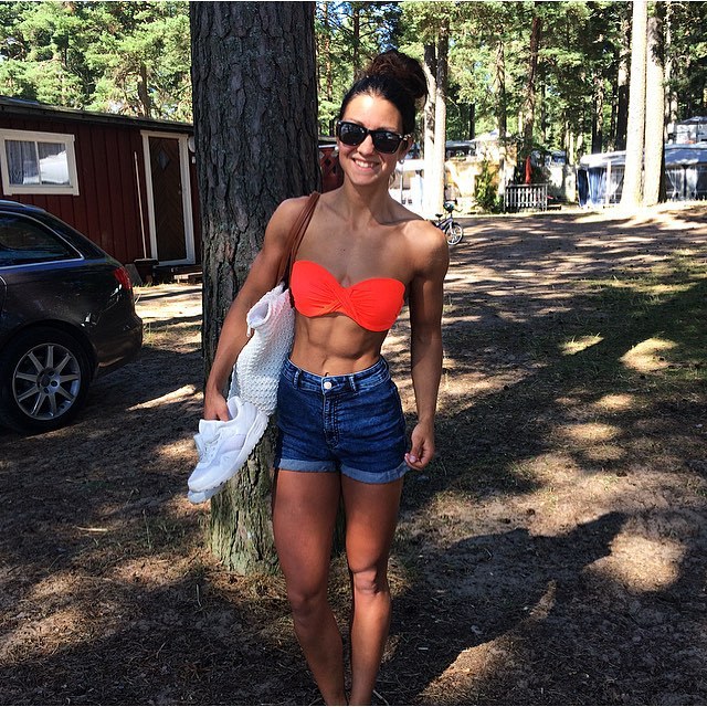 amp-addict:  Elin Lindholm 