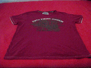 Como dobrar uma camisa: