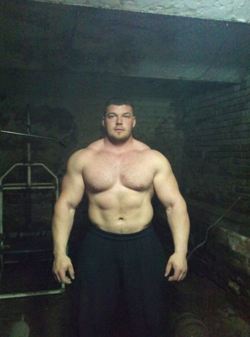 thestubbycubby:  HOLY HOTNESS BATMAN!!!!