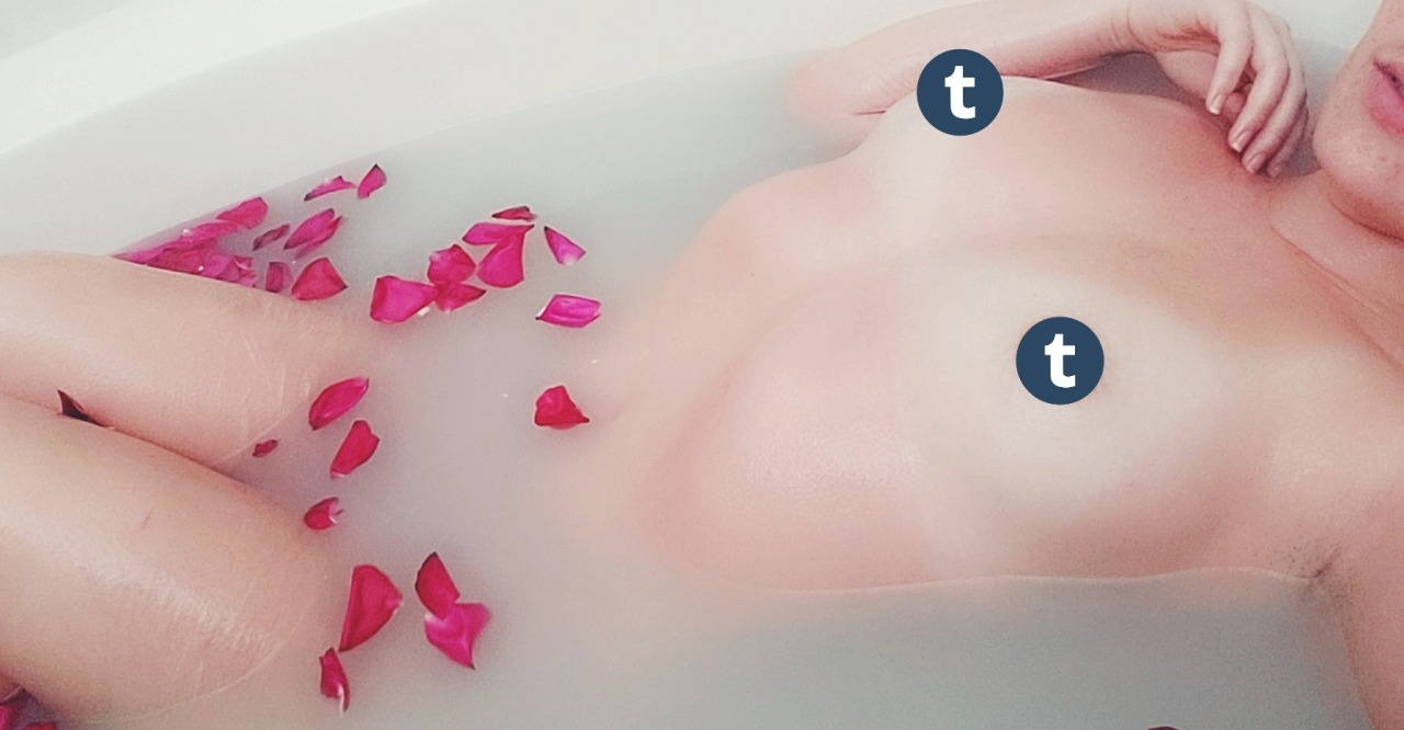sunkissednaiad:  But soft! What light through yonder window breaks?Get my free snap