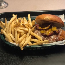 Dinner downtown this evening. We even had a &ldquo;Why You Rushin&rdquo; shake (coffee liqueur, Irish cream, and @alchemycoffeeks cold brew) for dessert. #lawrenceks #massstreet #lfk  (at The Burger Stand at The Casbah)